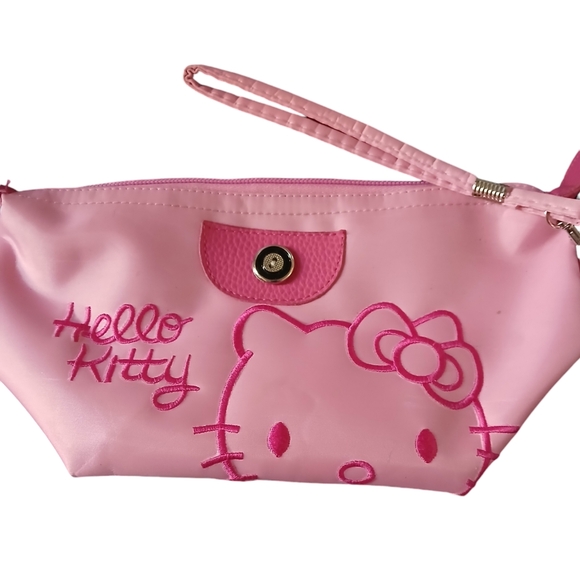 Hello-kitty Four Piece Beauty Gift Set - Picture 2 of 5